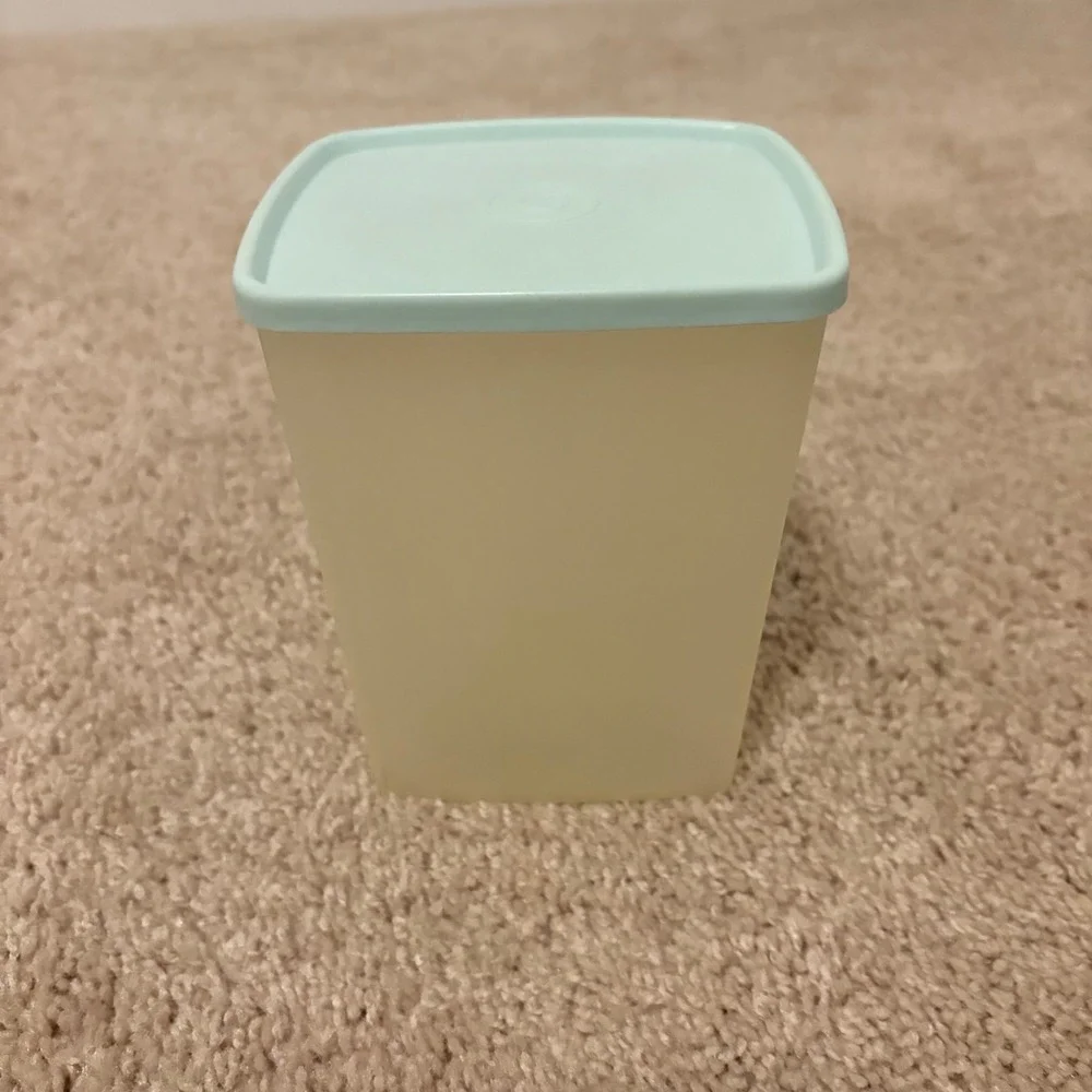 Vintage Tupperware‎ Rectangle Container Canister Pastel Blue Lid 6.5x 5x 4.5